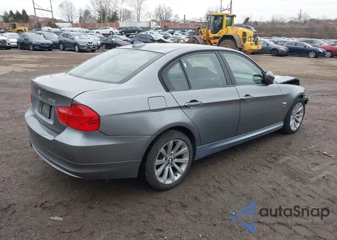 2011 BMW 328I xDrive из США, поврежденный, VIN WBAPK7G55BNN87169